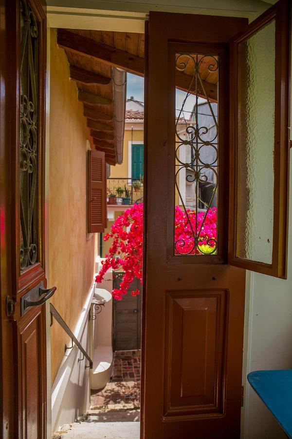 Lefkada Town Traditional House / Cozy Yard Exterior photo